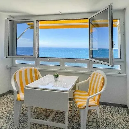 Apartment Ocean Front